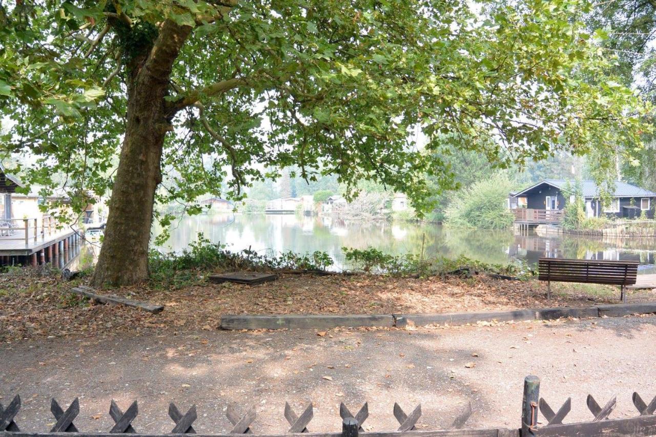 Vakantiehuisje De Waterhoek Geel Extérieur photo